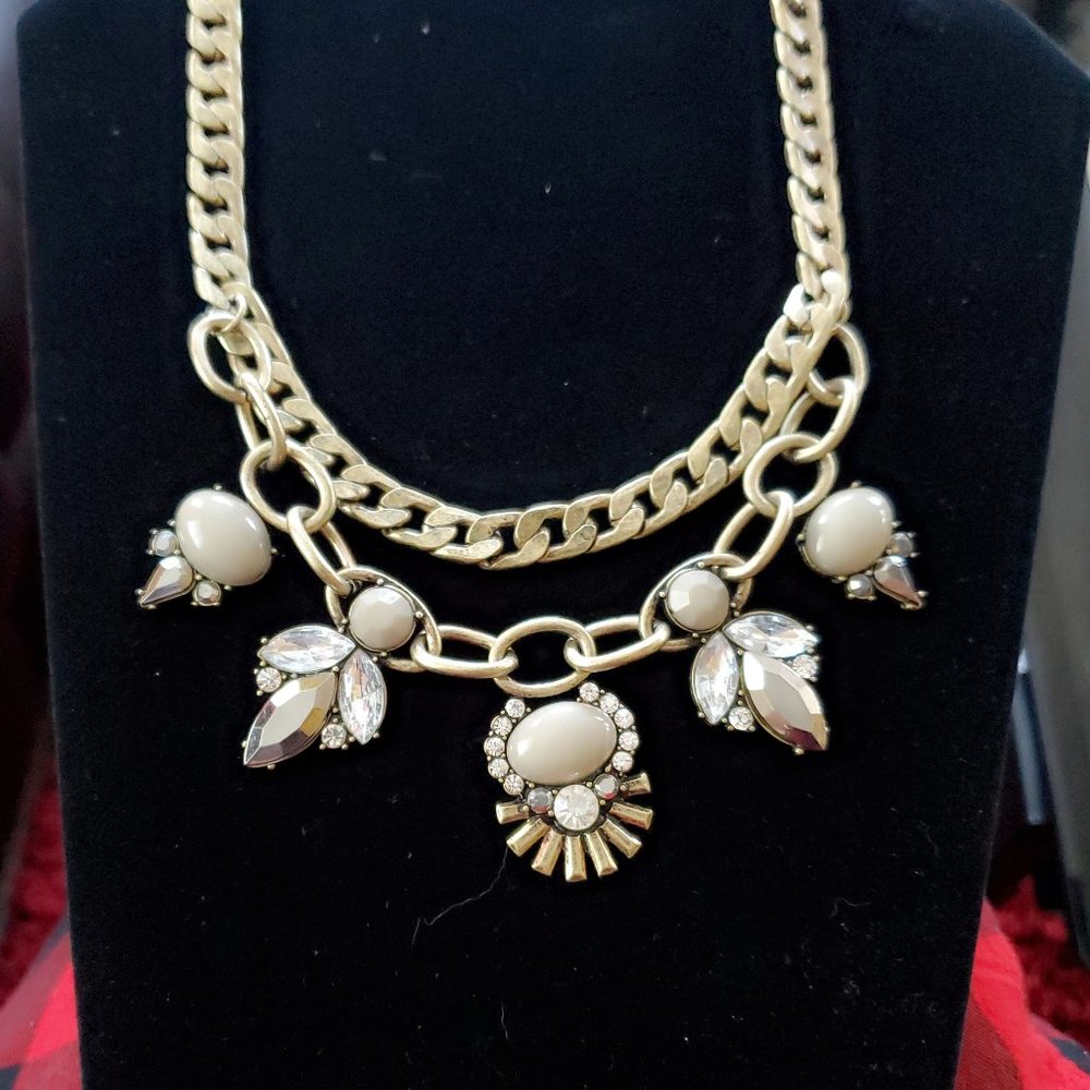Tres Chic Necklace